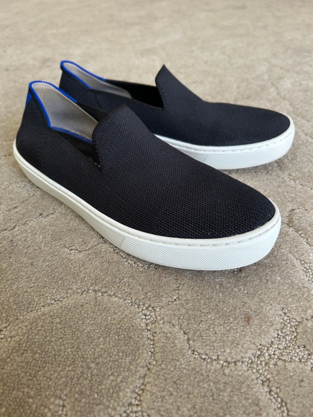 Rothys The Original Slip On Black Sneaker Womens Size 6